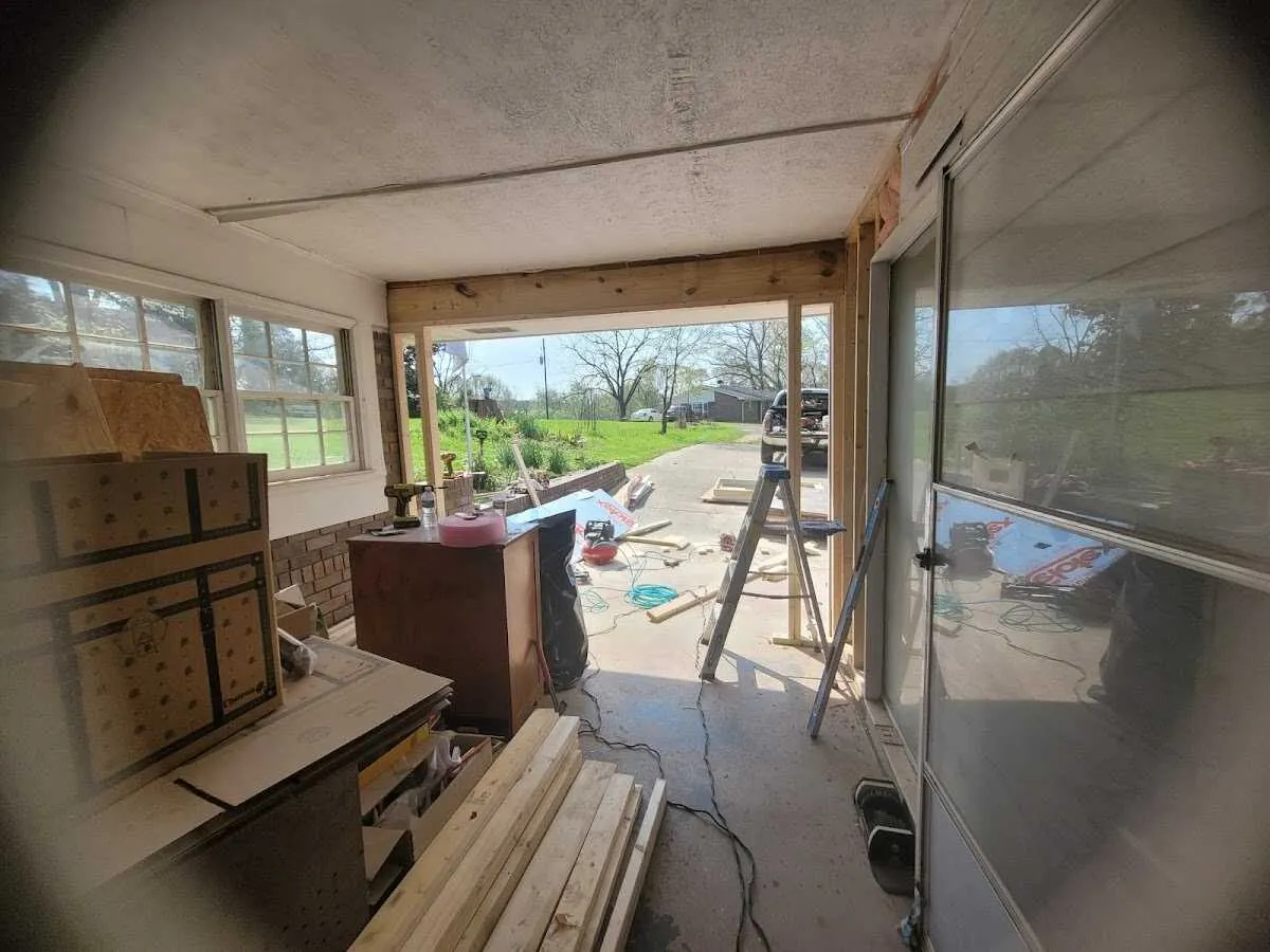 Air movers and dehumidifier for Water Mitigation Services in Winter Beach